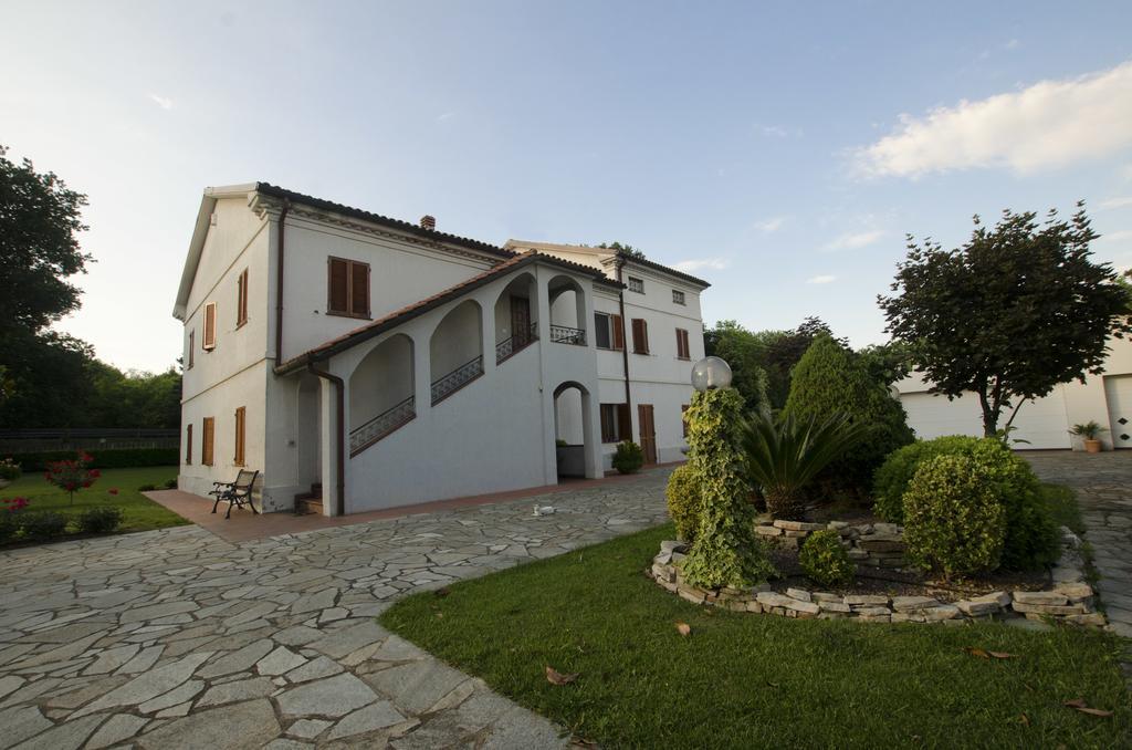 La Coccinella Bed & Breakfast Iesi Dış mekan fotoğraf